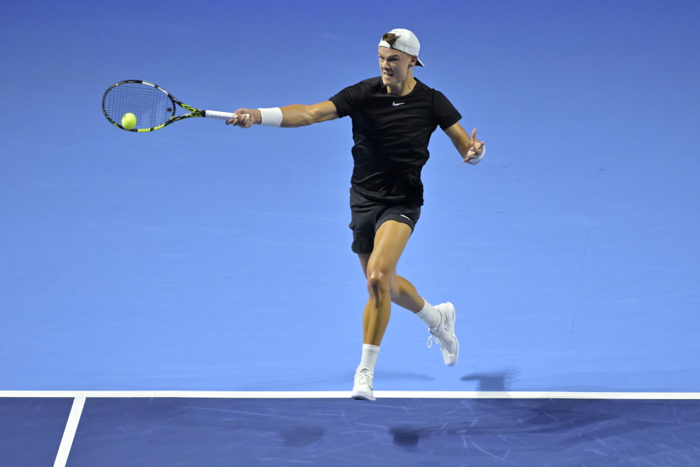 舞台上占据 舞台上占据