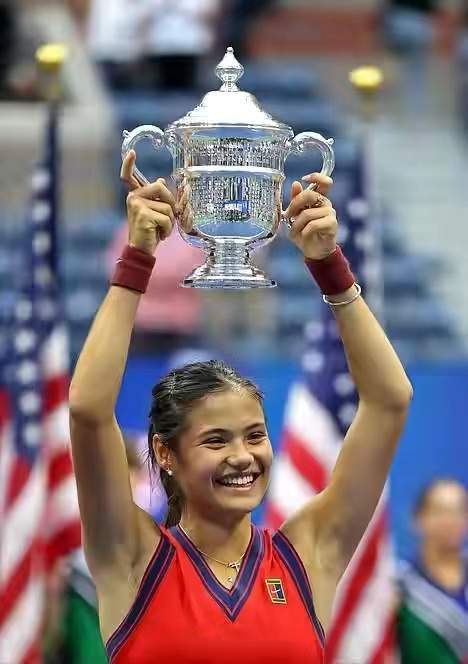 作和商业策 作和商业策